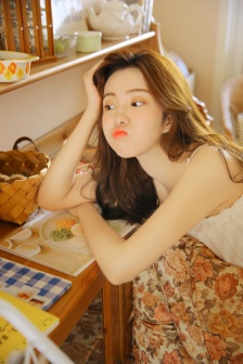 男生把女生QQ放在一起的原因